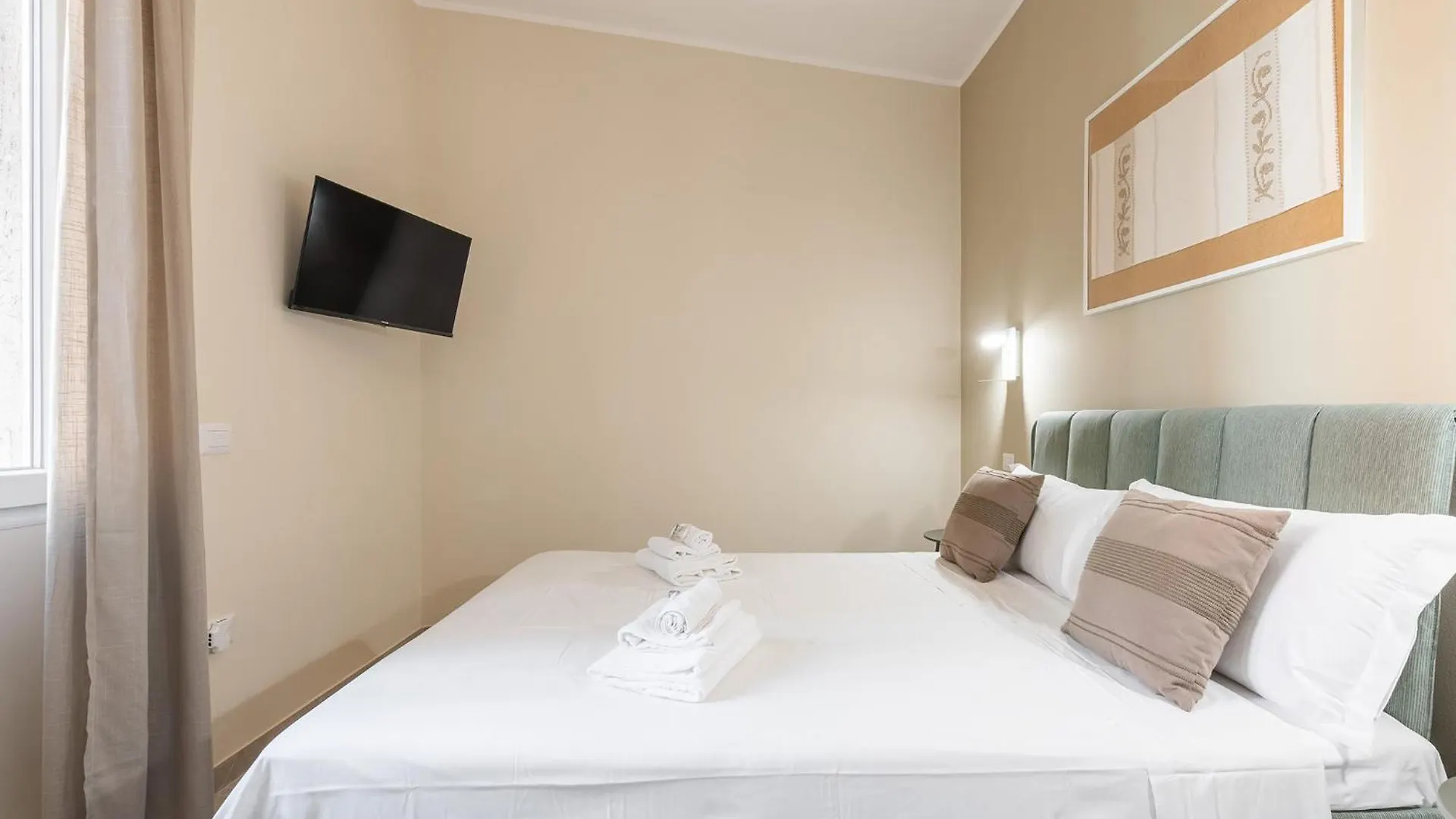 Artful Modern Escape Apartment Cagliari